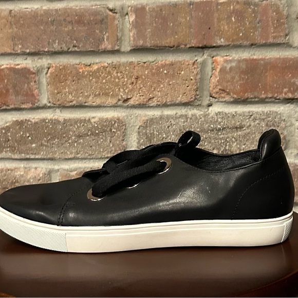 Yosi Samra Black Leather Brand New Laced Up Sneakers Size 9. - Picture 7 of 9